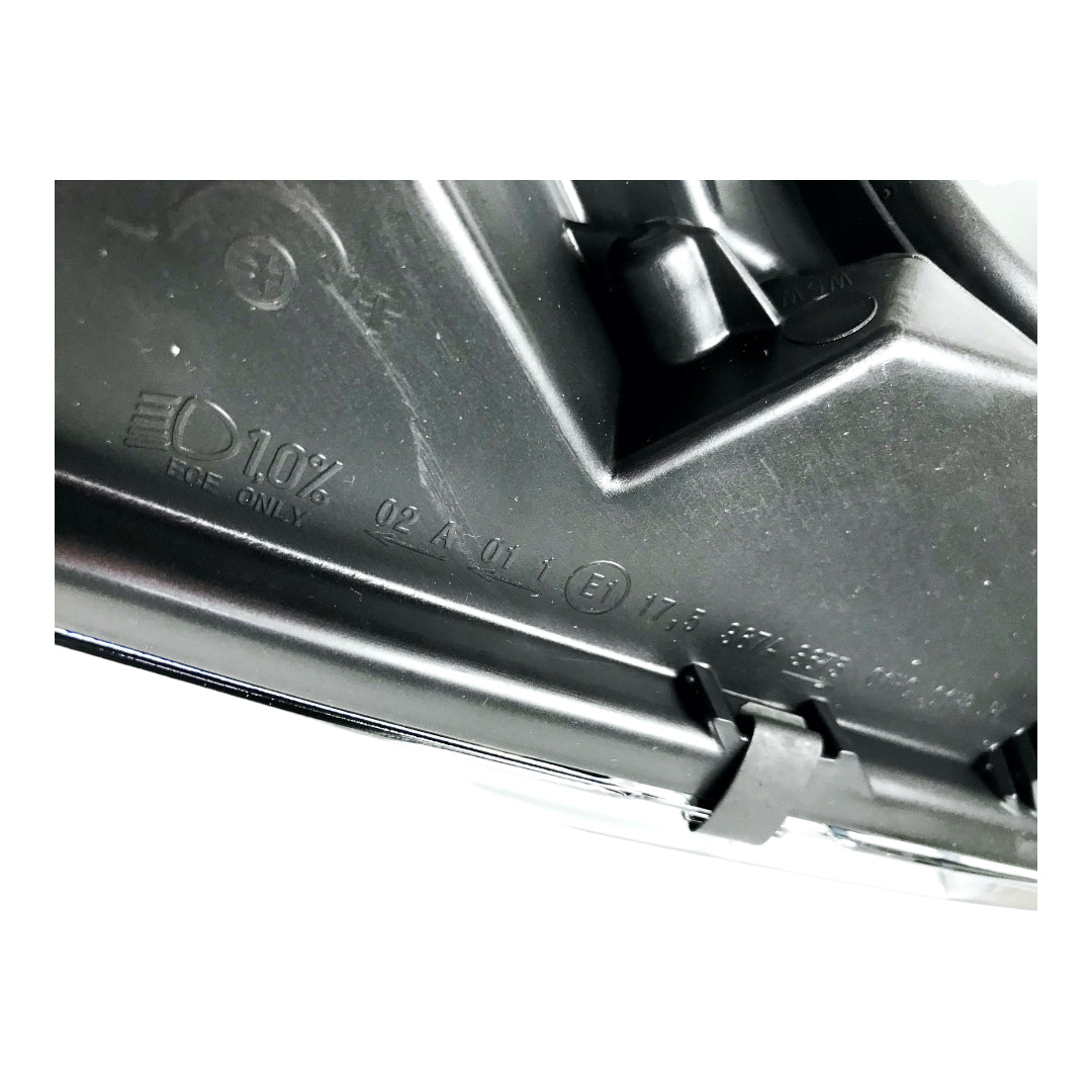 Pièce d'origine Phare droit pour Renault Megane III restylée 260100923R.