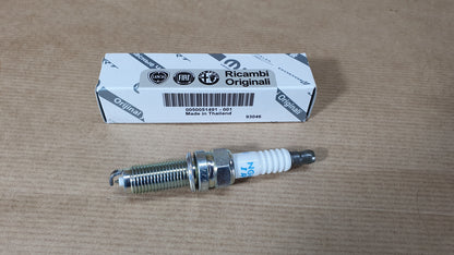 Bougie d’allumage pour Alfa Romeo Giulia 2.0T — 50051491 — vue 1