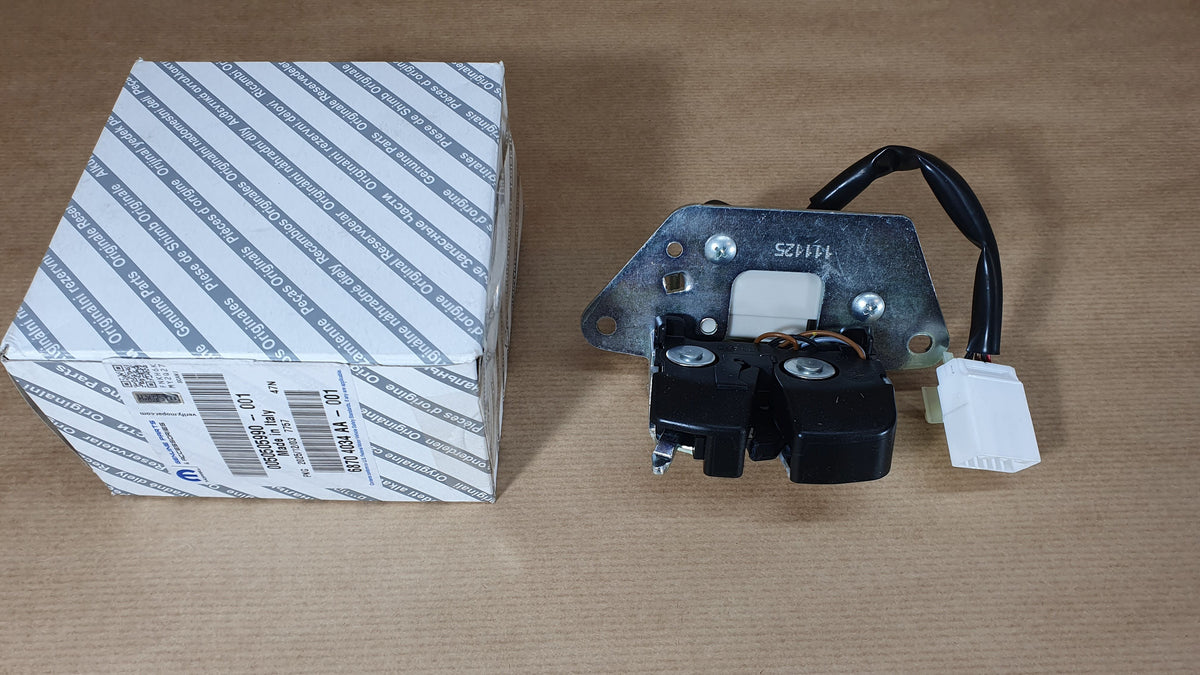 Serrure de coffre d’origine pour Alfa Romeo 159 — 50505990 — vue 2