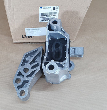 Support moteur côté droit pour Alfa Romeo Giulietta — 50547669 — vue 1