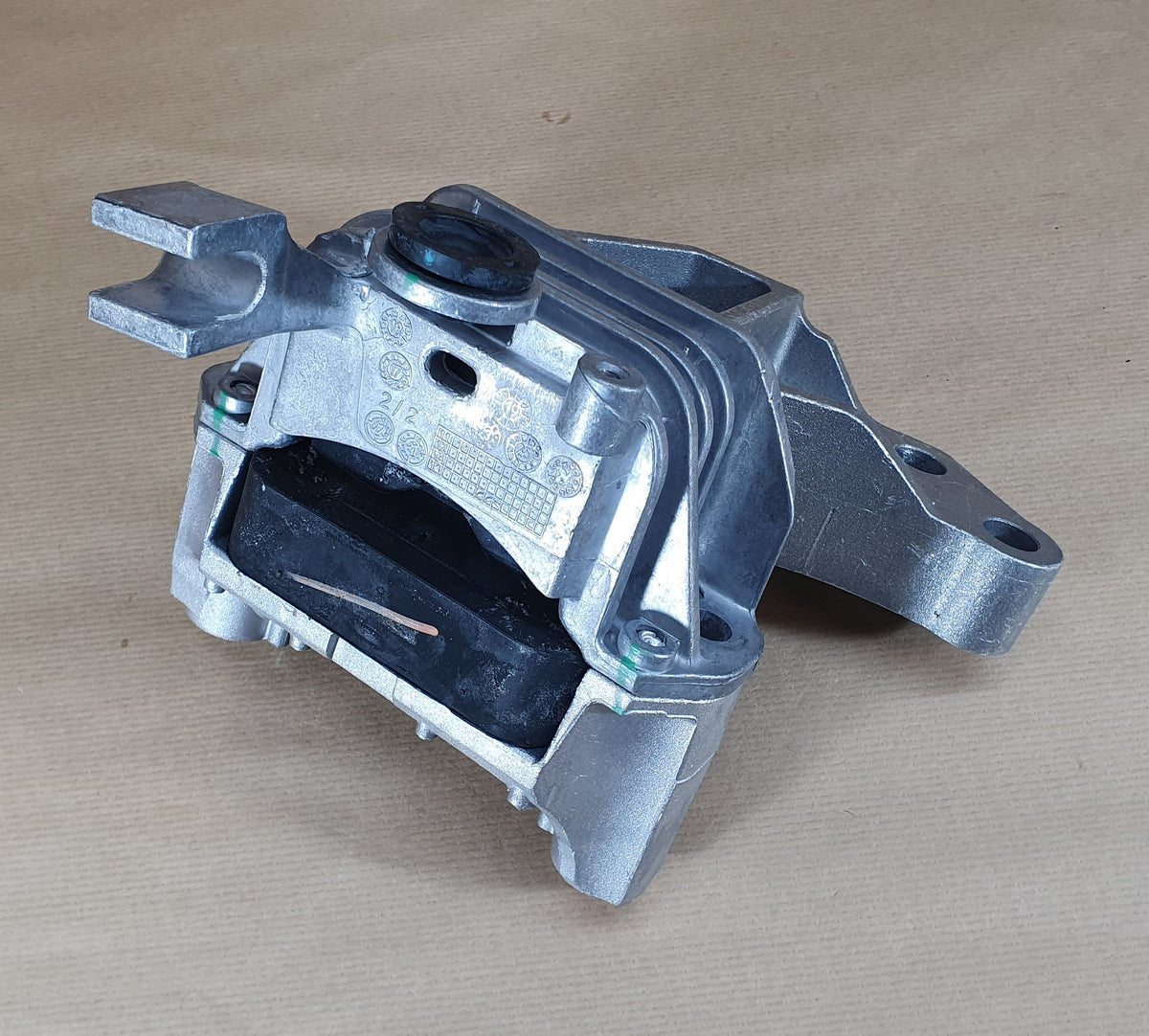 Support moteur côté droit pour Alfa Romeo Giulietta — 50547669 — vue 2
