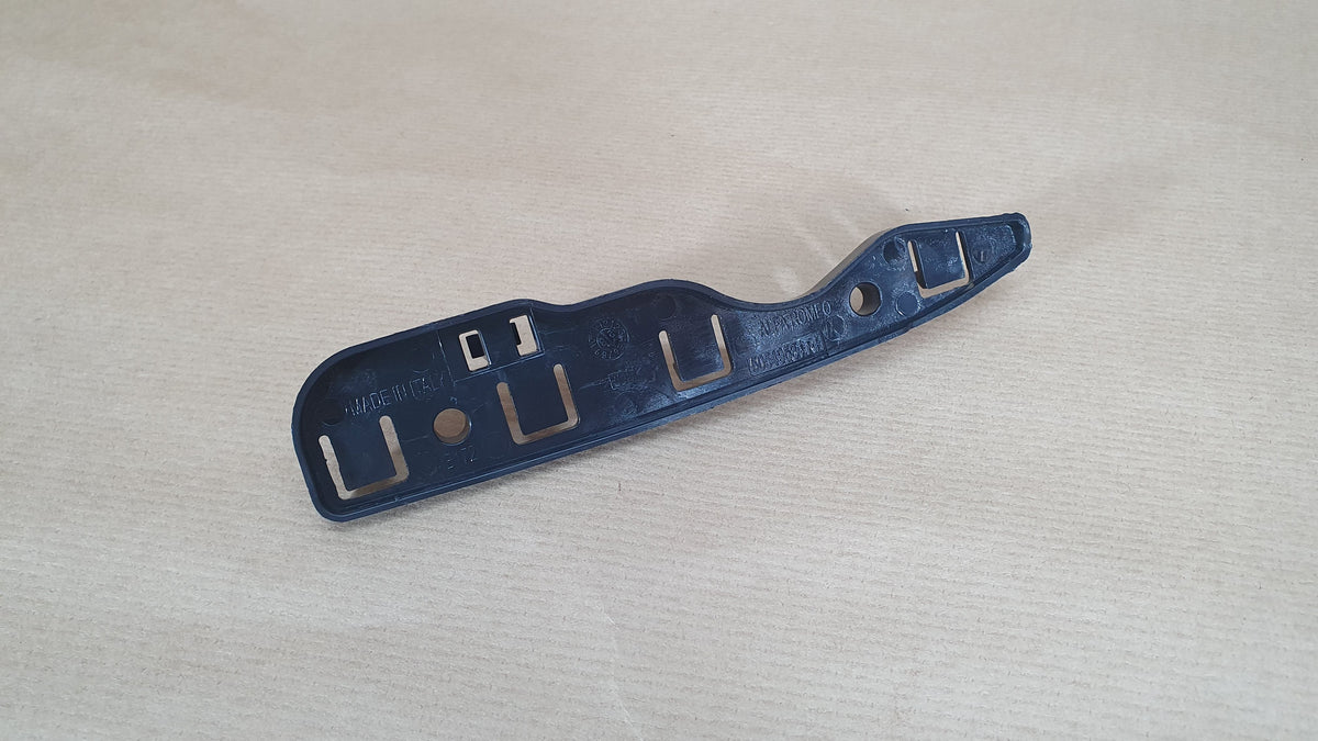 Support de pare-chocs avant, côté droit pour Alfa Romeo Stelvio — 50549534 — vue 2