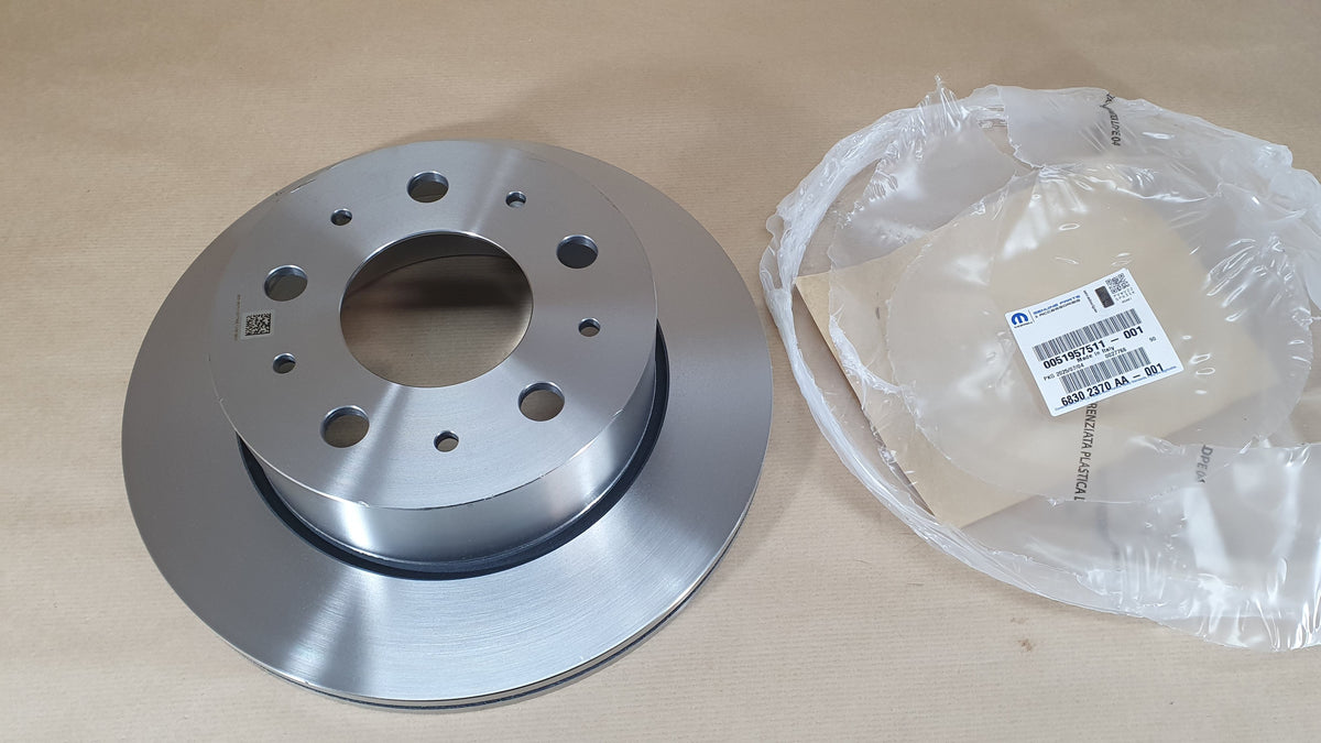 Disque de frein arrière pour Fiat Ducato 2.2 — 51957511 — vue 1