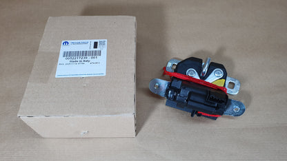 Serrure de coffre d’origine pour Fiat 500L — 52217239 — vue 2