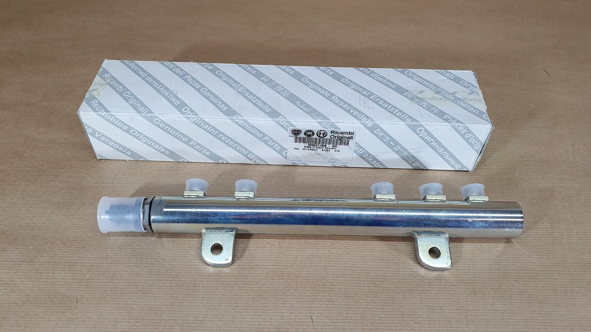 Rampe d’injection pour Grande Punto 1.3 JTD — 55211908 — vue 1