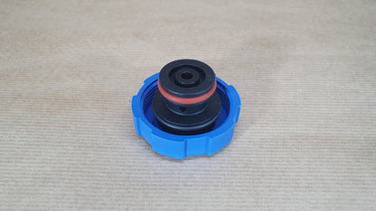 Bouchon de réservoir de liquide pour Alfa Romeo 159 — 60698806 — vue 2