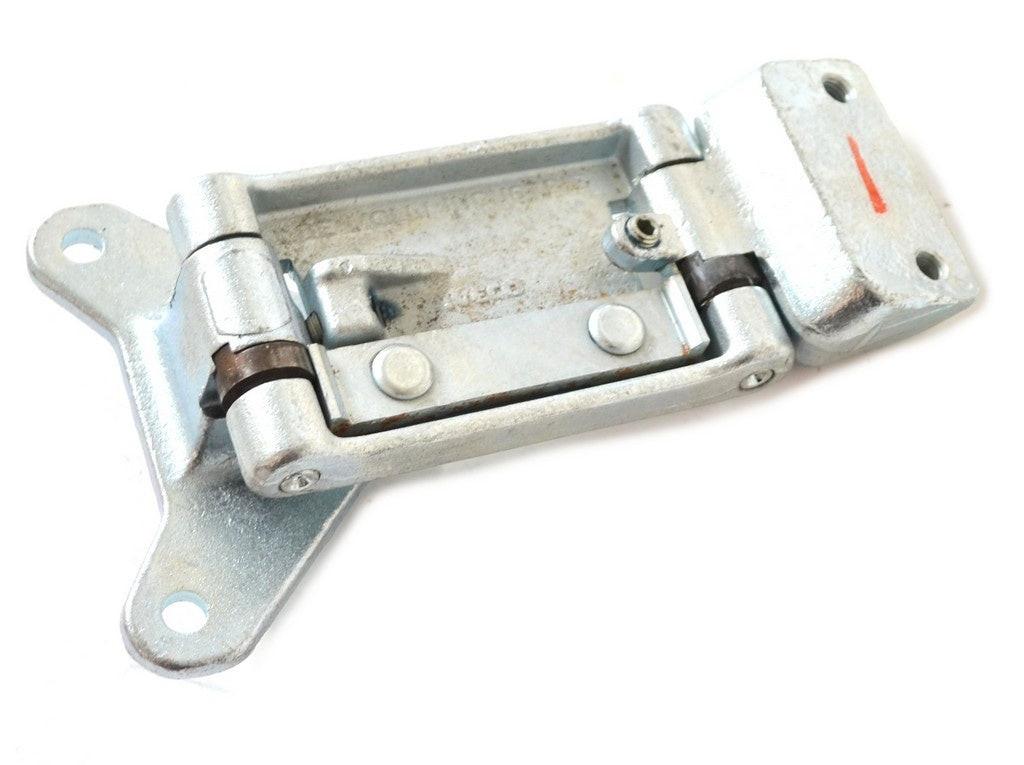 CHARNIÈRE, PORTE IVECO DAILY 06> ARRIÈRE G/D INFÉRIEUR 00>.