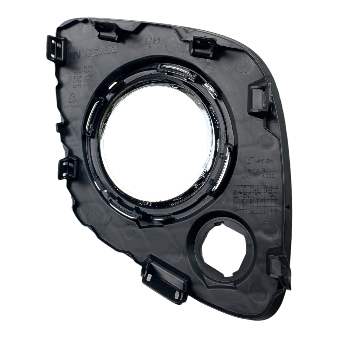 Pièce d'origine Grille de pare-chocs droite pour Mercedes X 470 622565XA0A