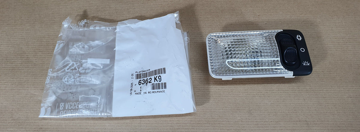 Plafonnier pour Citroën Berlingo / P 107 / 206 / 306 — 6362.K9 — vue 1