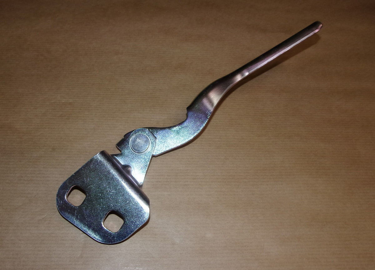 654008295R_3.JPG