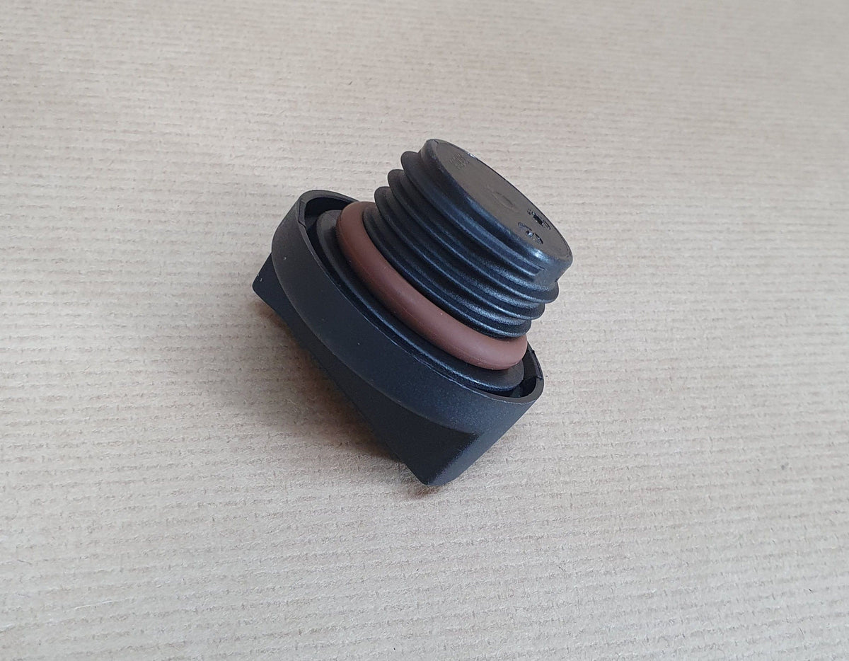 Bouchon de remplissage d’huile pour Fiat 500 1.2/1.4 16V — 71740676 — vue 2
