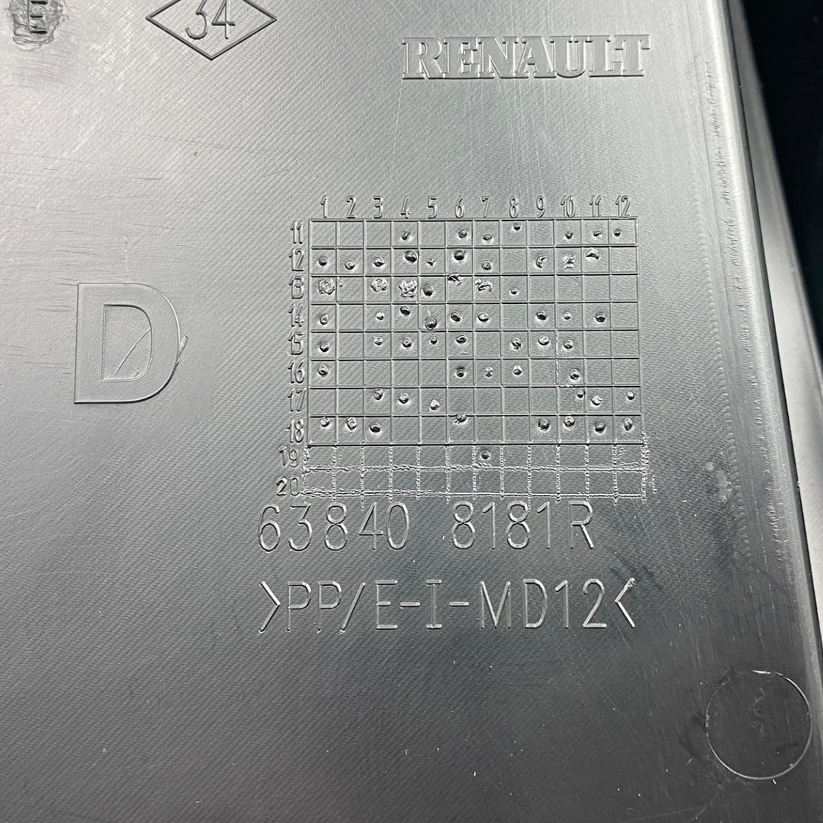 Pièce d'origine Pare-boue intérieur avant droit pour Renault Twizy Z.E 638408181R