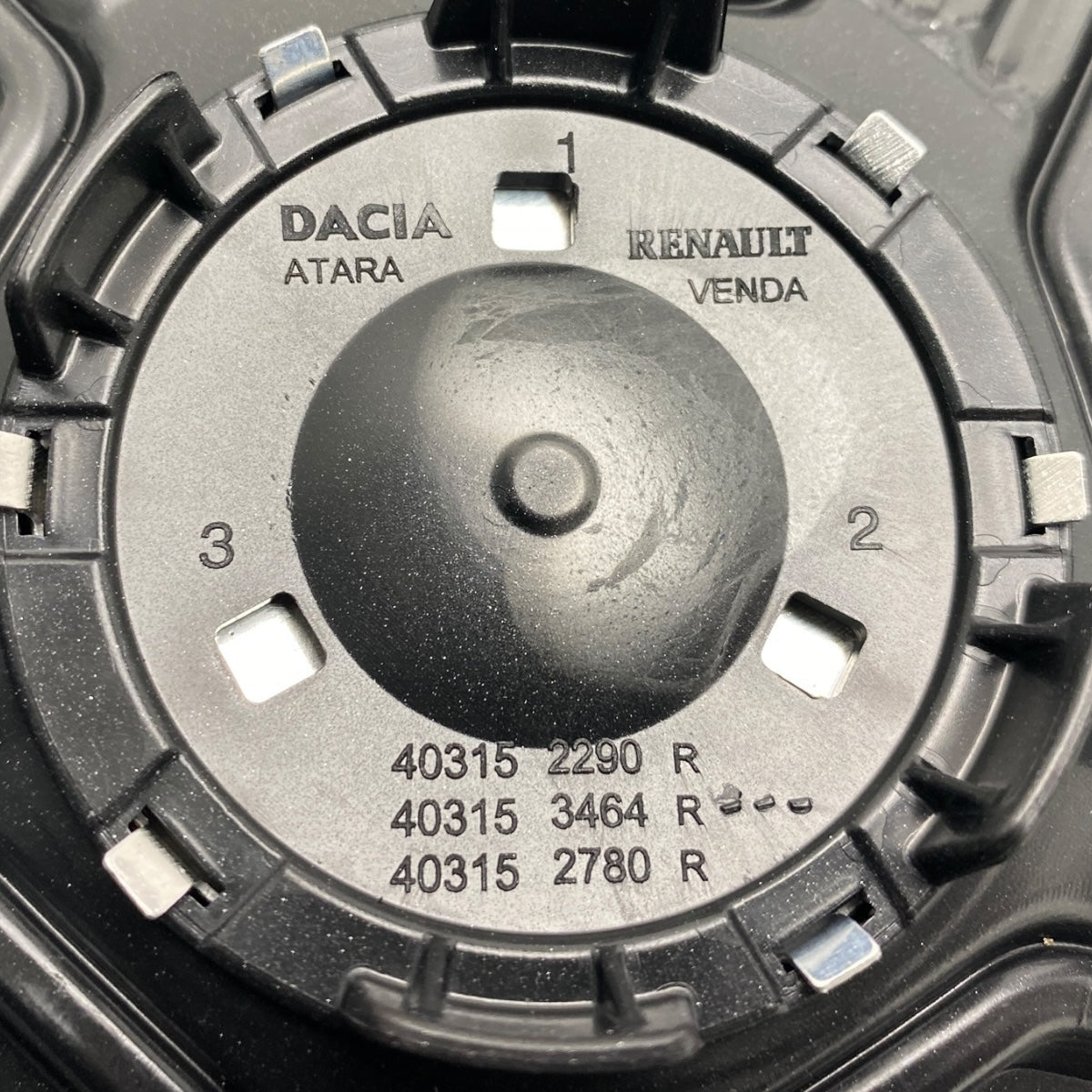 Pièce d'origine enjoliveur de roue 16 pouces pour Dacia Sandero III Logan III Jogger 403153464R.