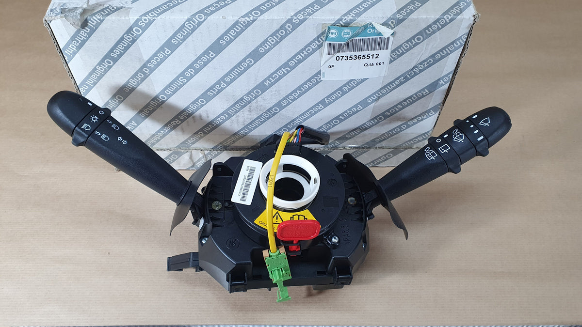 Commodo pour Alfa Romeo 147 1.6 16V — 735365512 — vue 1