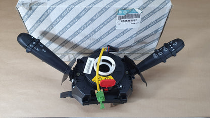 Commodo pour Alfa Romeo 147 1.6 16V — 735365512 — vue 1