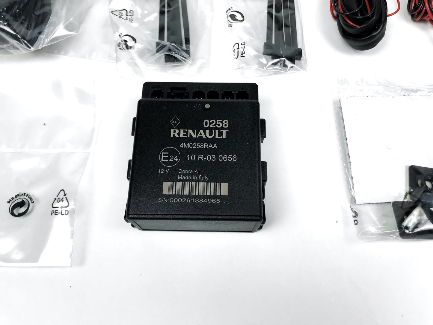 Pièce d'origine Kit de capteurs de stationnement pour Renault 8201373014