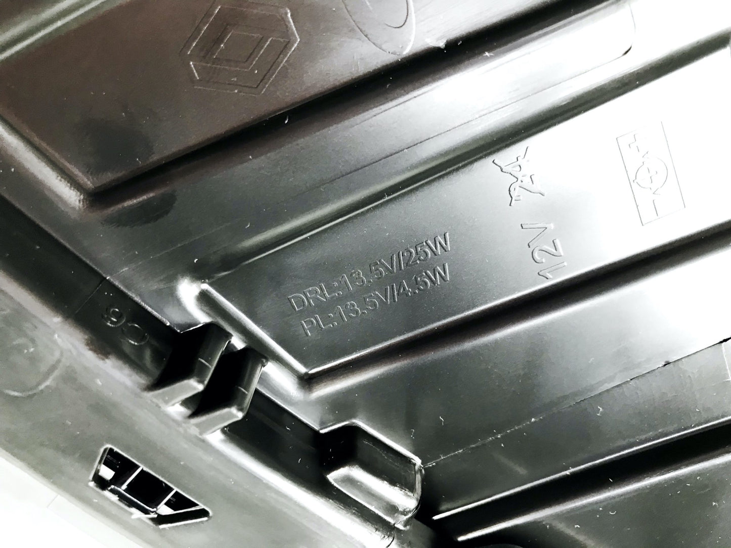 Pièce d'origine Phare avant gauche pour Renault Talisman 260605218R
