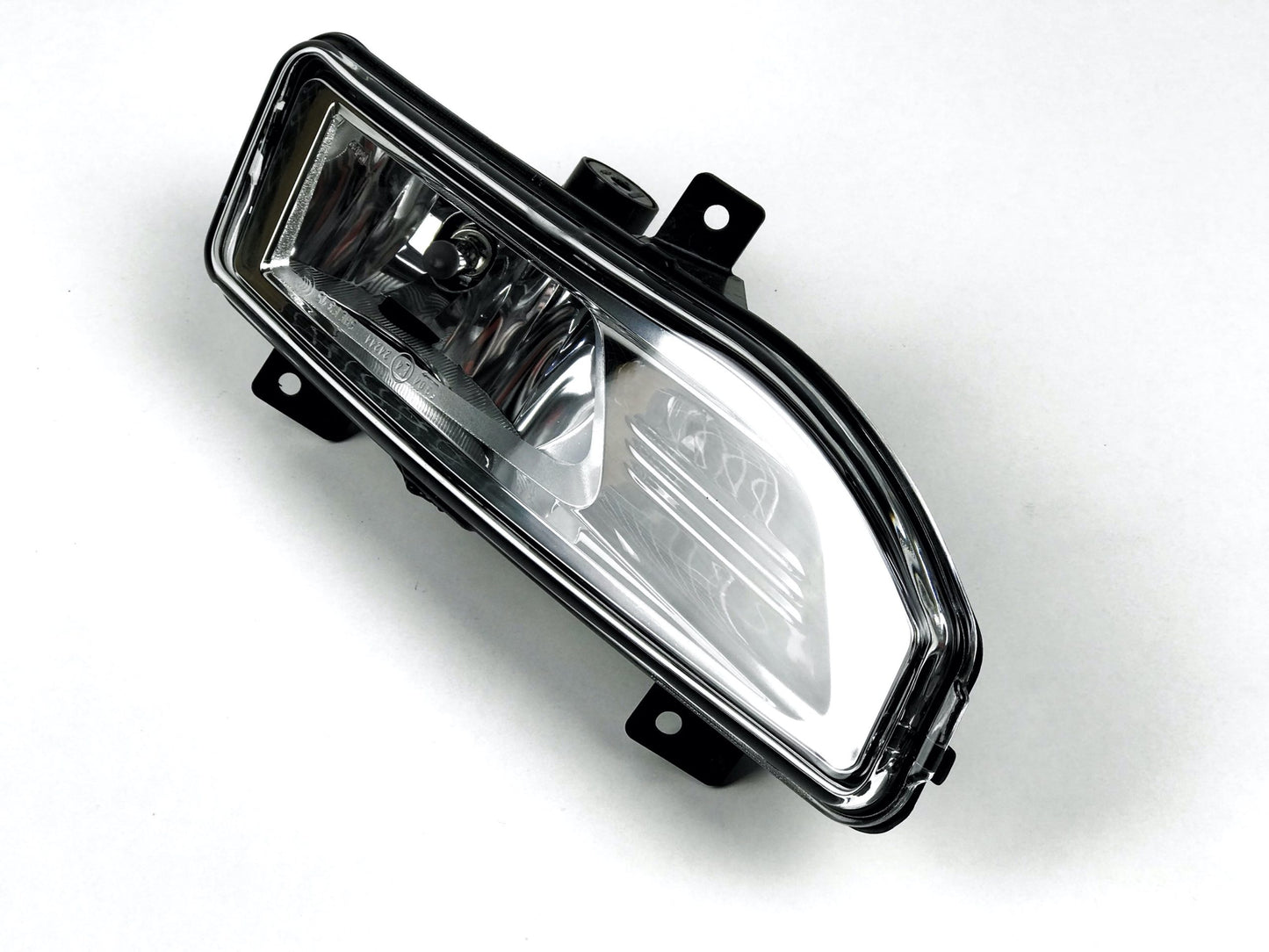 Pièce d'origine Feu antibrouillard gauche pour Nissan Qashqai 26155BR00A.