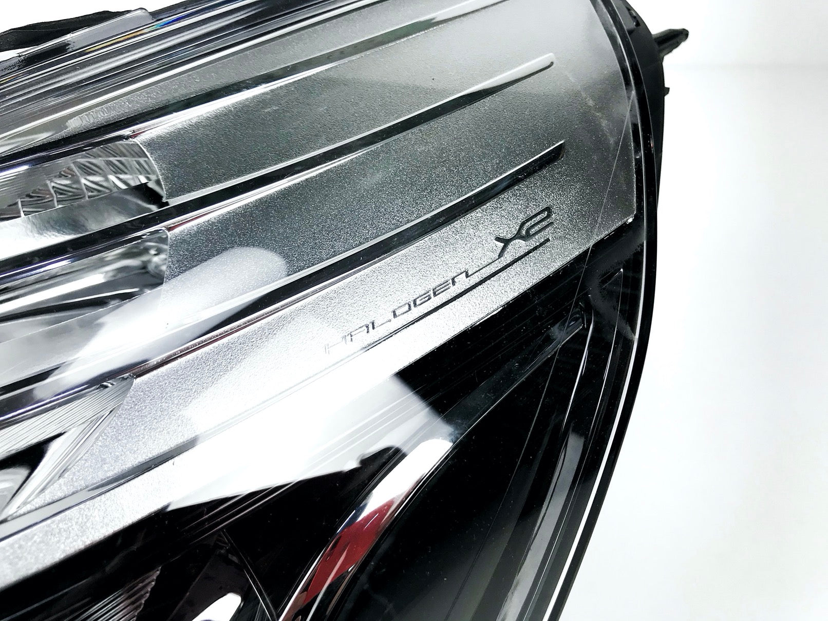 Pièce d'origine Phare gauche pour Renault Clio IV 260603442R.