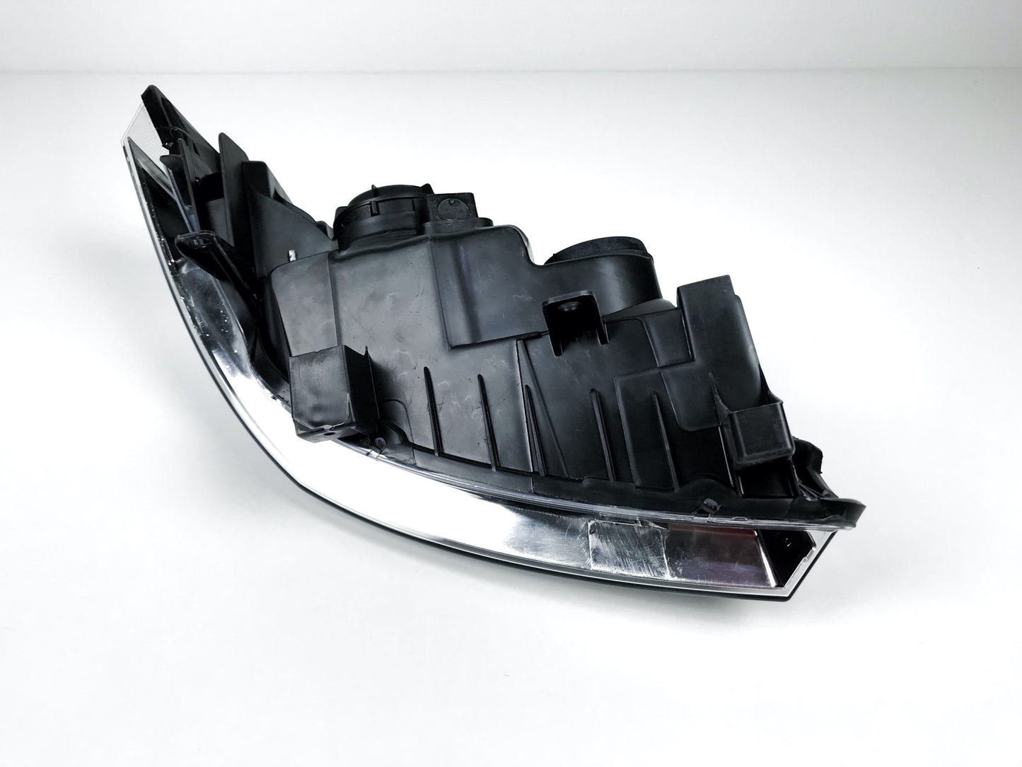 Pièce d'origine Phare avant gauche pour Renault Megane II 260604235R.