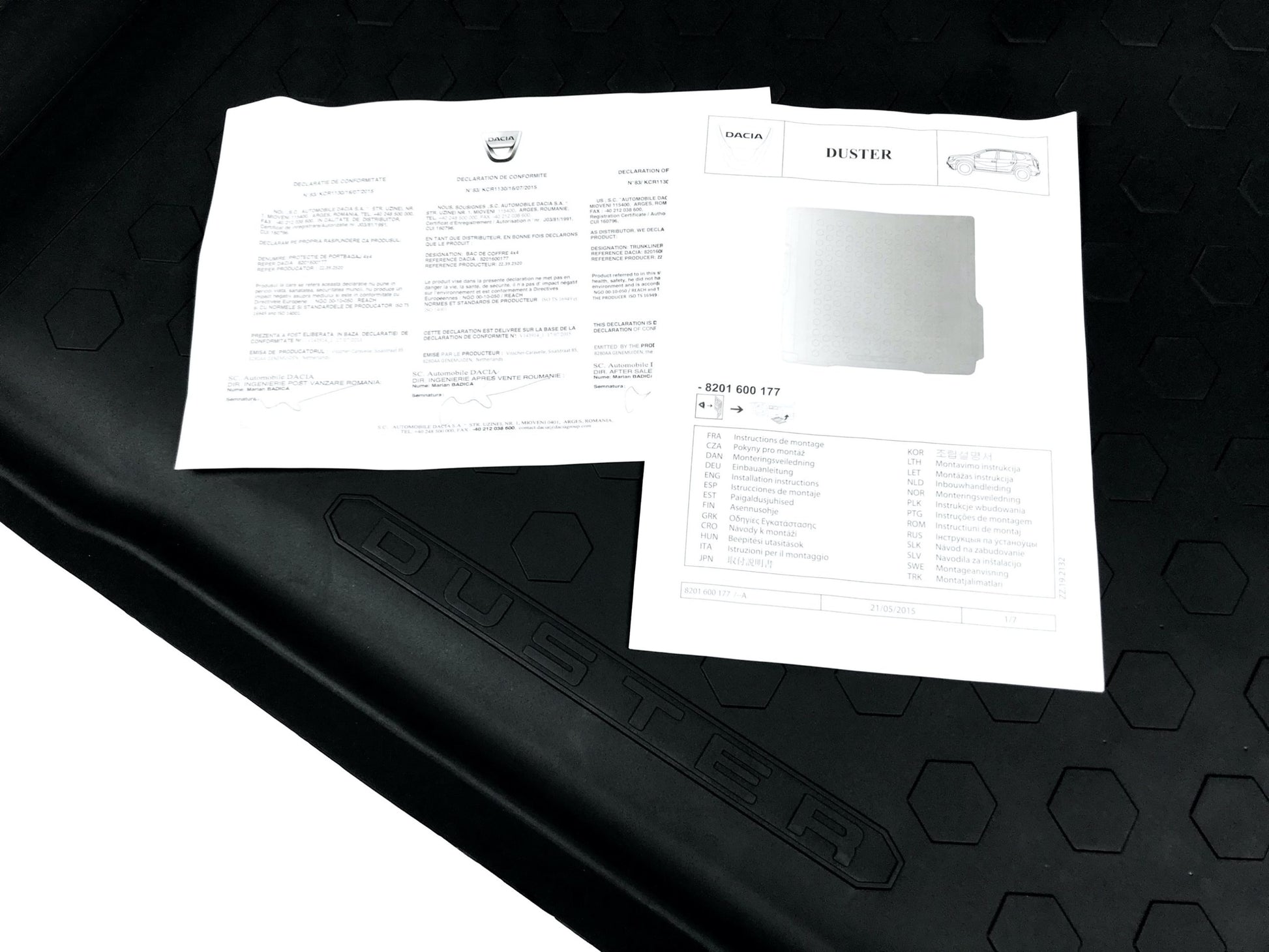 Pièce d'origine Tapis de coffre pour Dacia Duster I 4x4 8201600177.