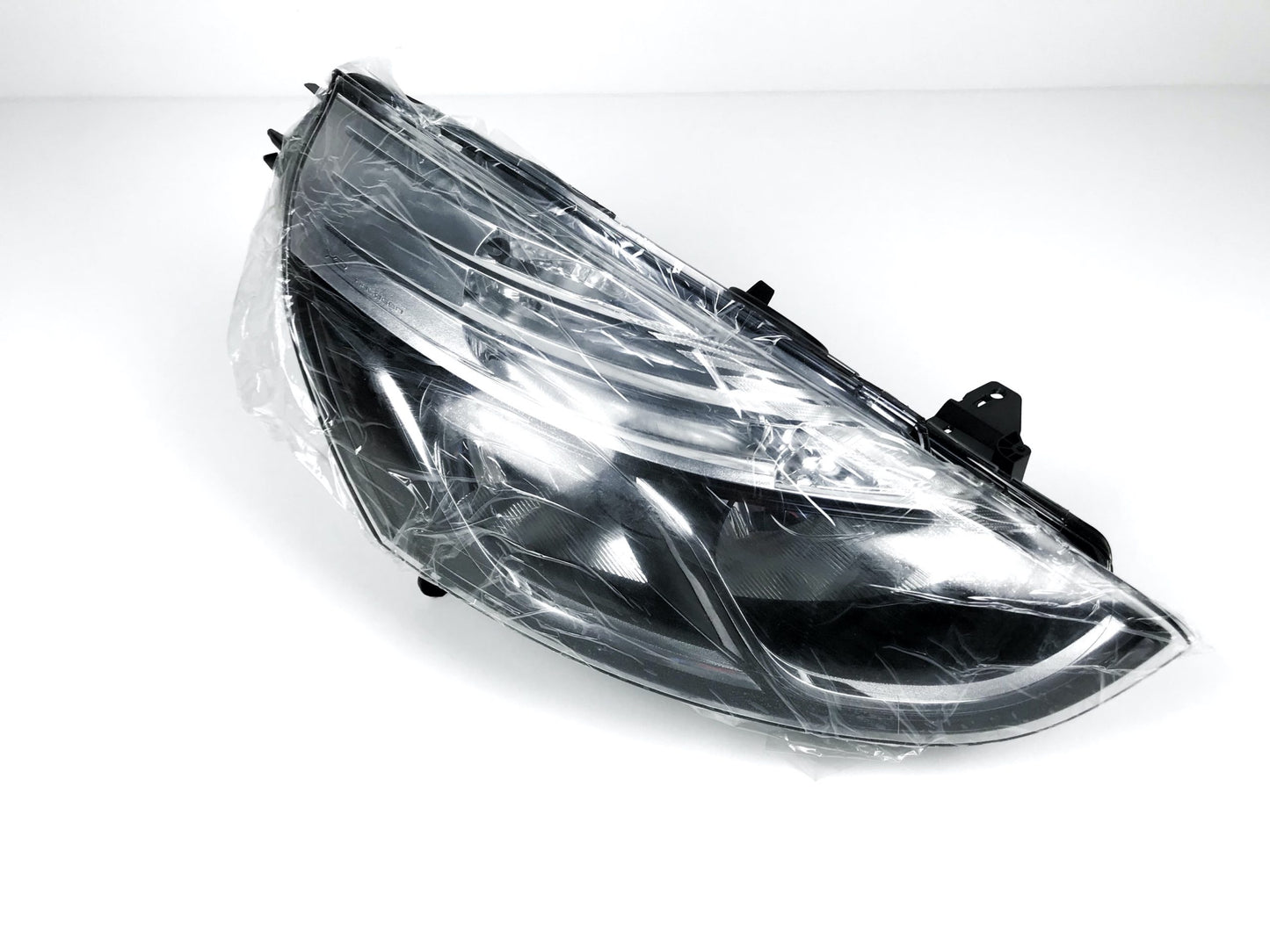 Pièce d'origine Phare avant noir pour Renault Clio IV 260106624R.