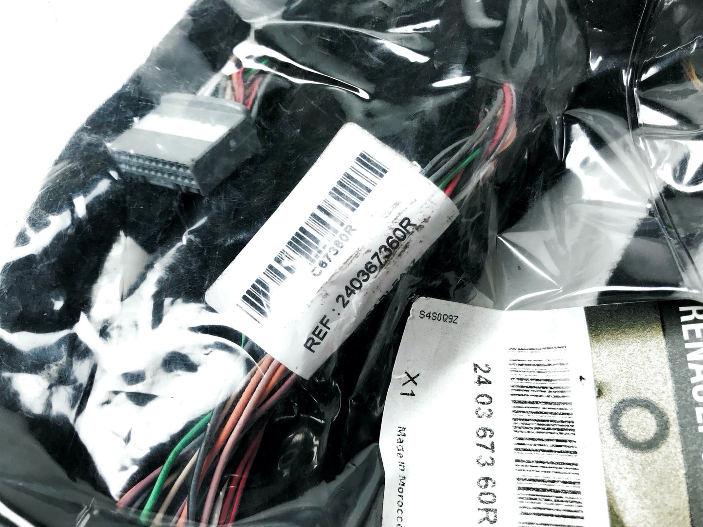 Pièce d'origine Faisceau d'autoradio multimédia pour Renault Master III 240367360R.
