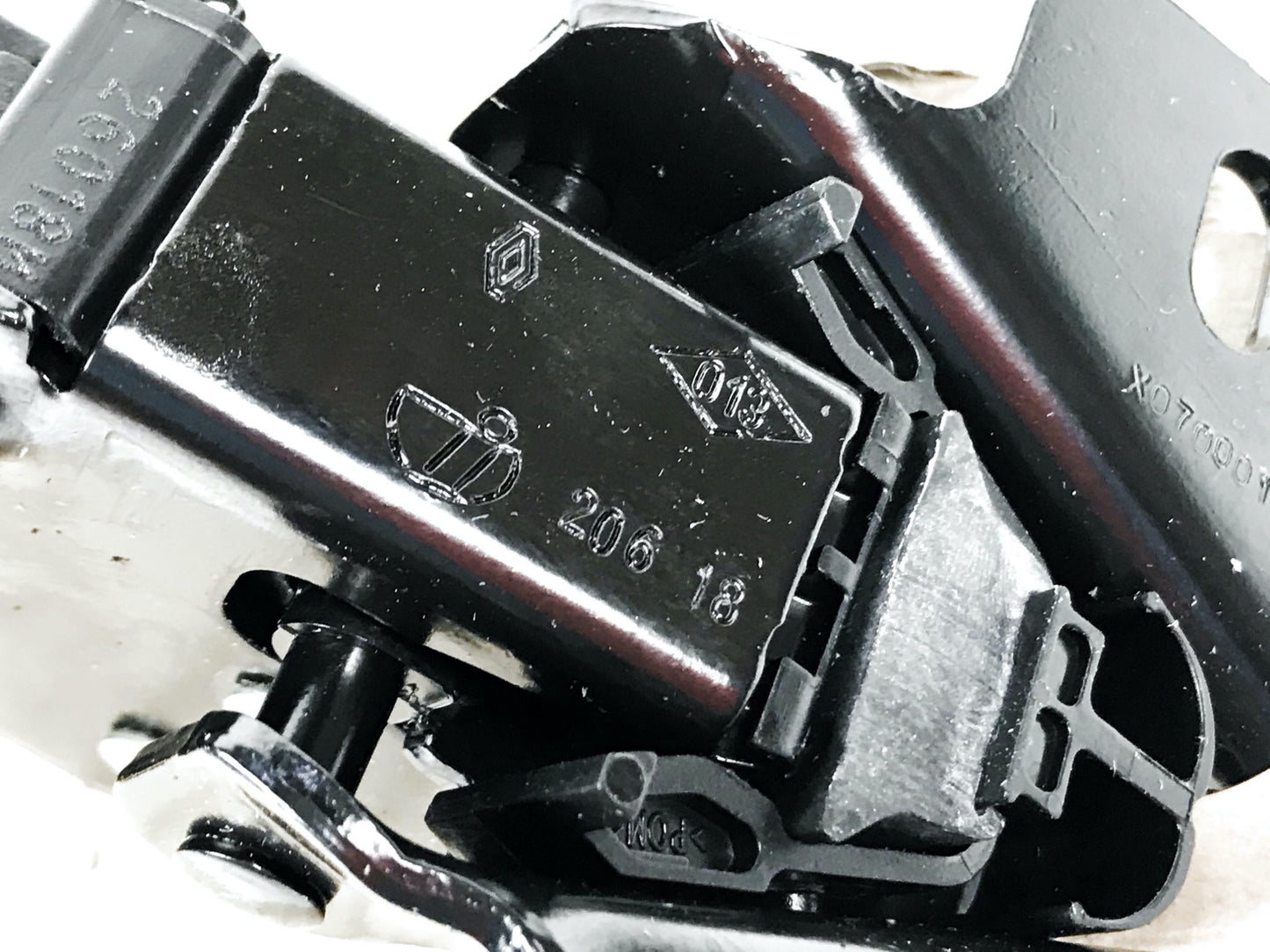 Pièce d'origine Serrure de porte arrière gauche pour Renault Master III 8200670928.