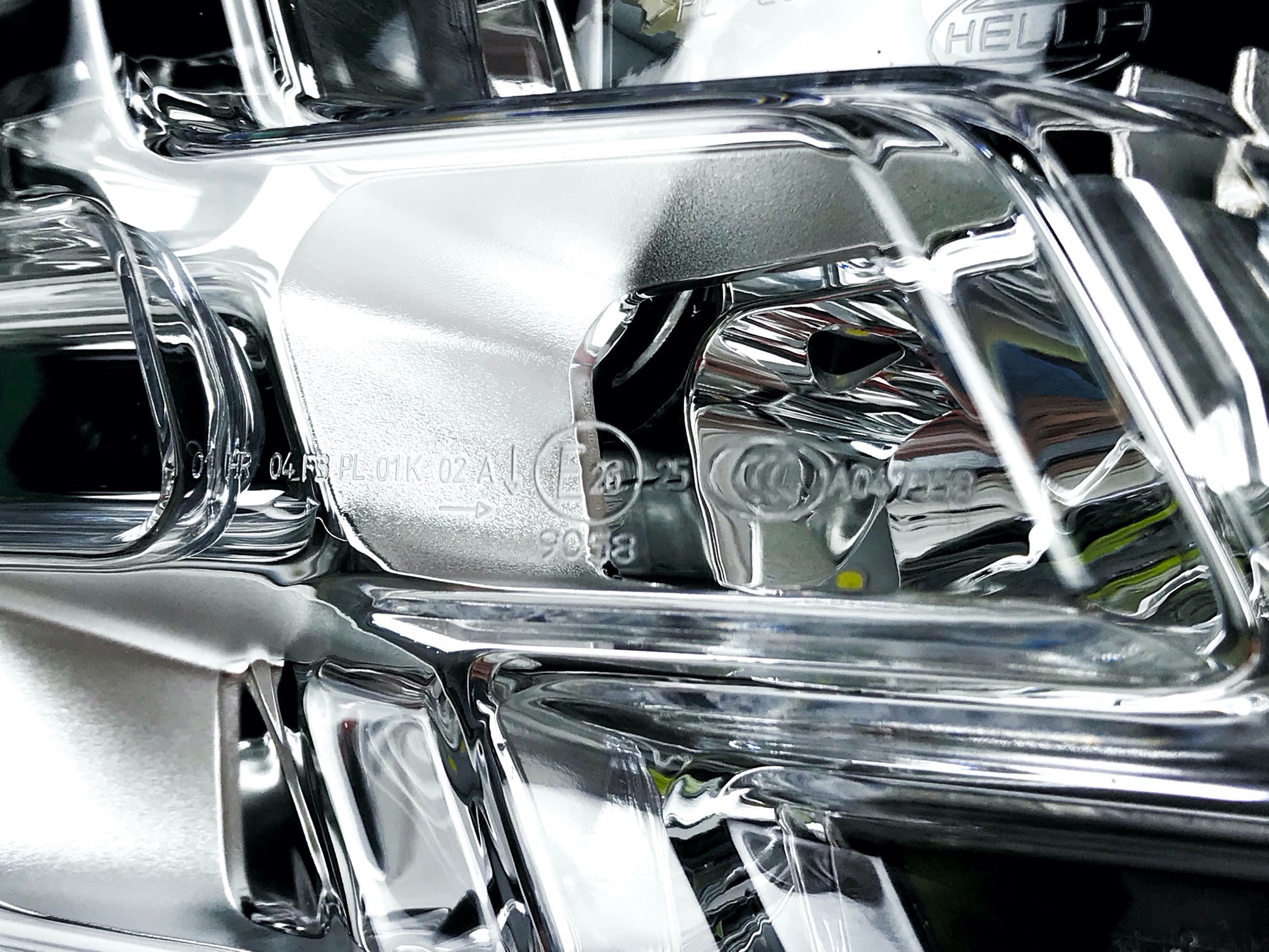 Pièce d'origine Feu antibrouillard gauche LED pour Renault Clio Megane IV RS 260B27408R.