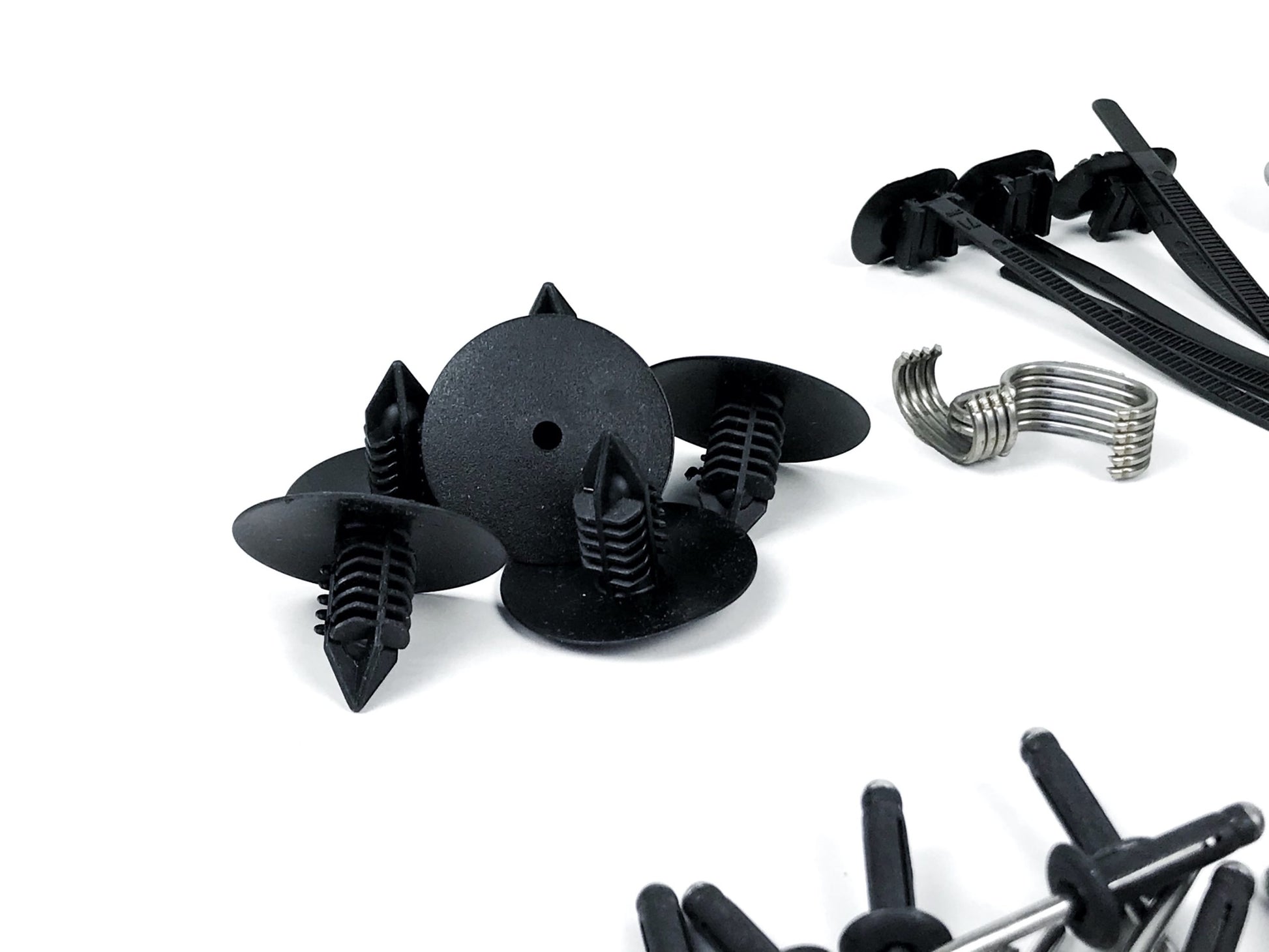 Pièce d'origine Kit de clips de pare-chocs pour Renault Megane III 620103652V.
