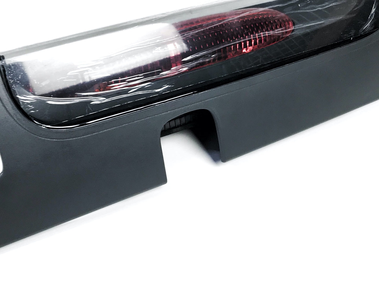 Pièce d'origine Feu arrière droit pour Renault Trafic Opel Vivaro B Nissan Primastar 8200336839.