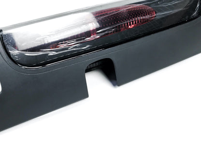Pièce d'origine Feu arrière droit pour Renault Trafic Opel Vivaro B Nissan Primastar 8200336839.
