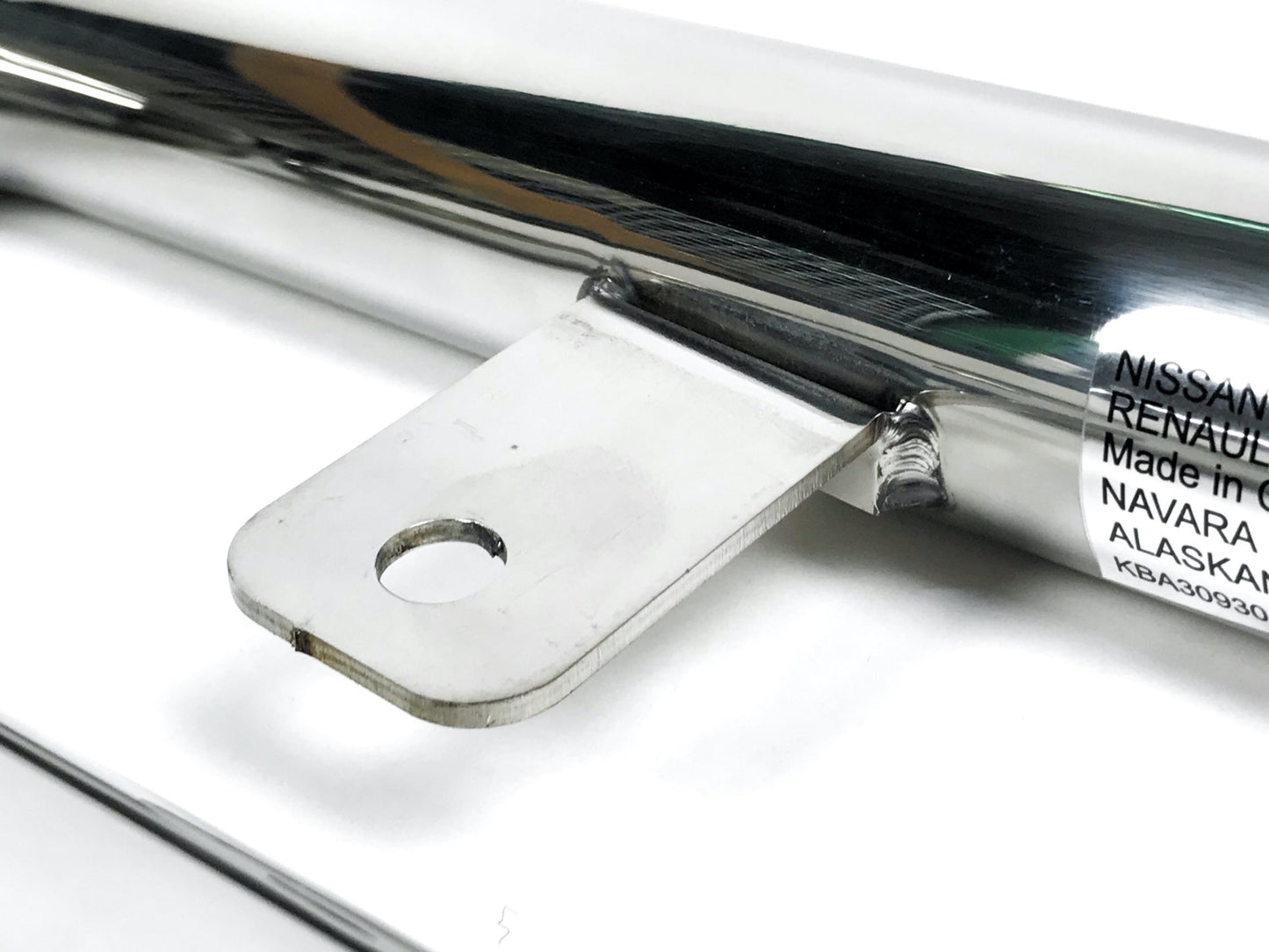 Pièce d'origine Tube de protection arrière pour Nissan Navara D23 Renault Alaskan 8201708237