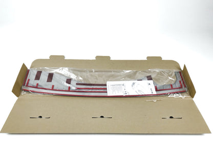 Pièce d'origine Garniture chromée de pare-chocs arrière pour Renault Scenic IV 8201592556.
