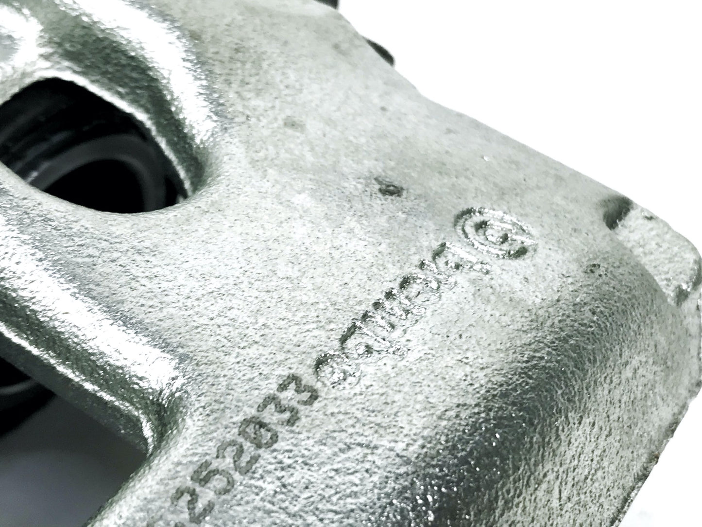 Pièce d'origine Support d'étrier de frein avant droit pour Renault Master III 410015070R