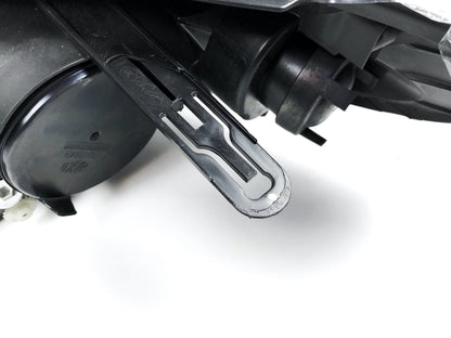 Pièce d'origine Phare droit pour Renault Fluence 260101331R
