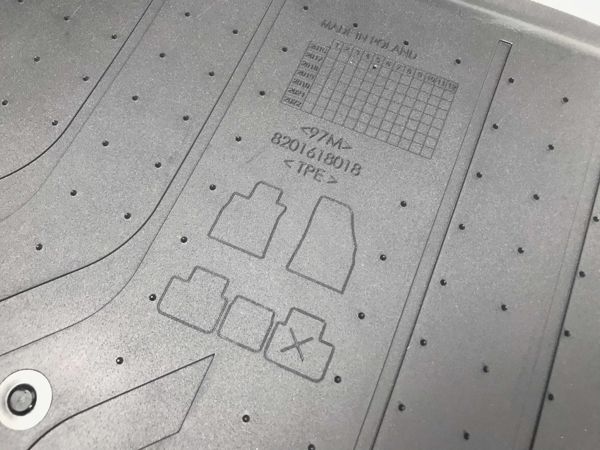 Pièce d'origine Jeu de tapis de sol en caoutchouc pour Renault Megane IV 8201618018.