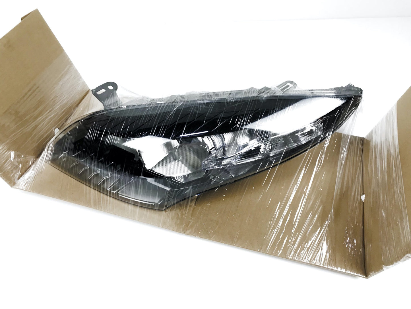 Pièce d'origine Phare gauche pour Renault Megane III 260602545R.
