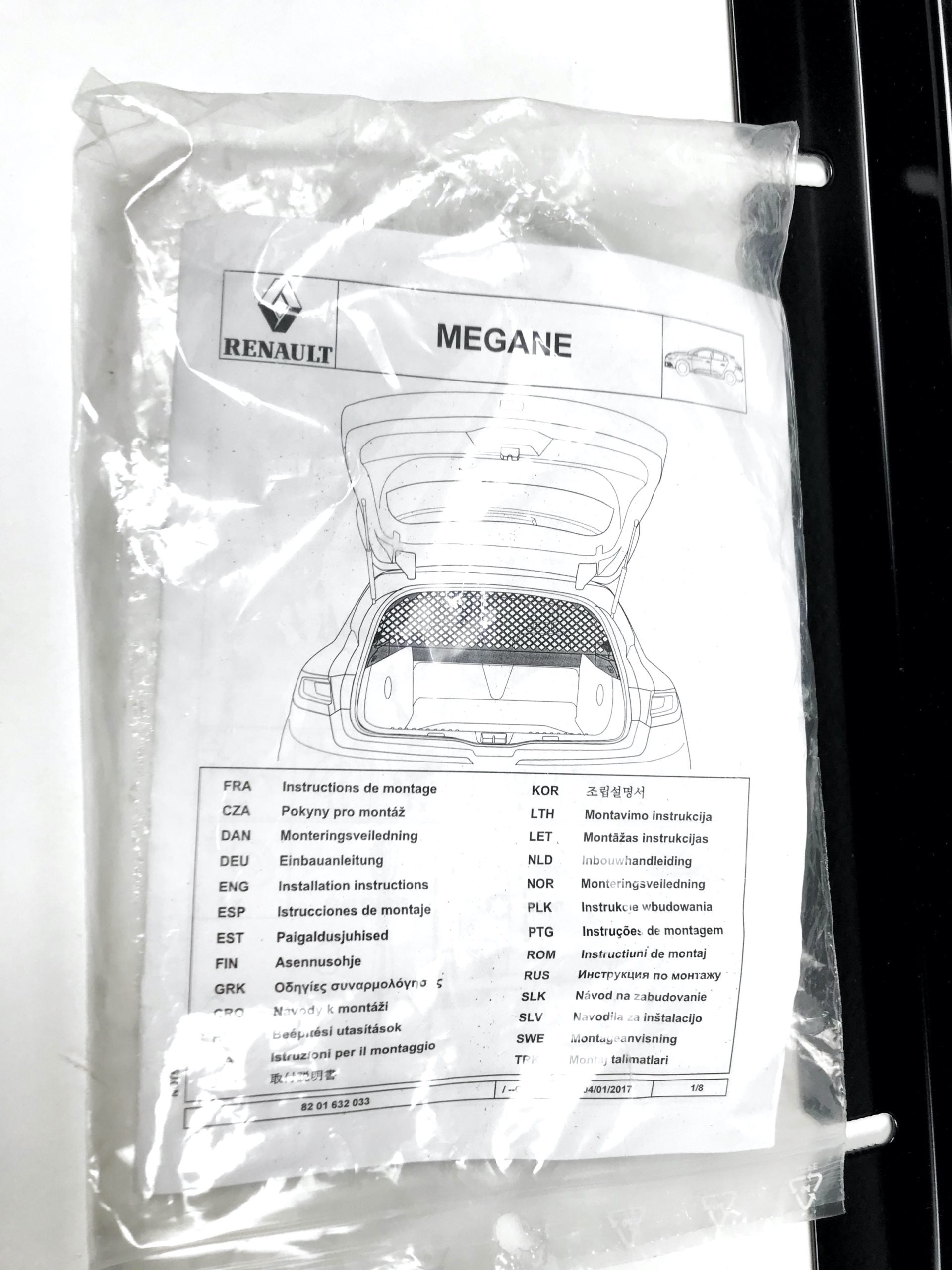 Pièce d'origine Grille de séparation de coffre pour Renault Megane IV Van Societe 8201632033.