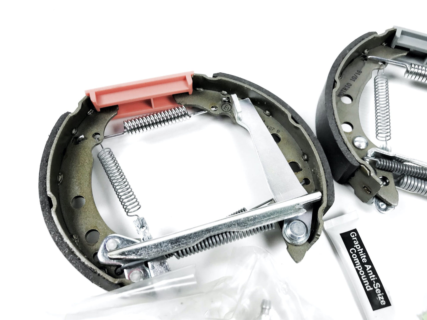 Pièce d'origine Kit mâchoires de frein arrière pour Volkswagen Passat Jetta 8671003769