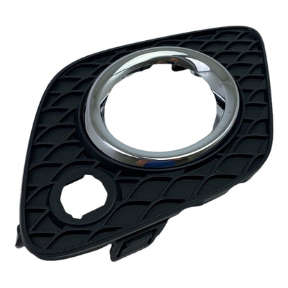 Pièce d'origine Grille de pare-chocs droite pour Mercedes X470 622565XA0A