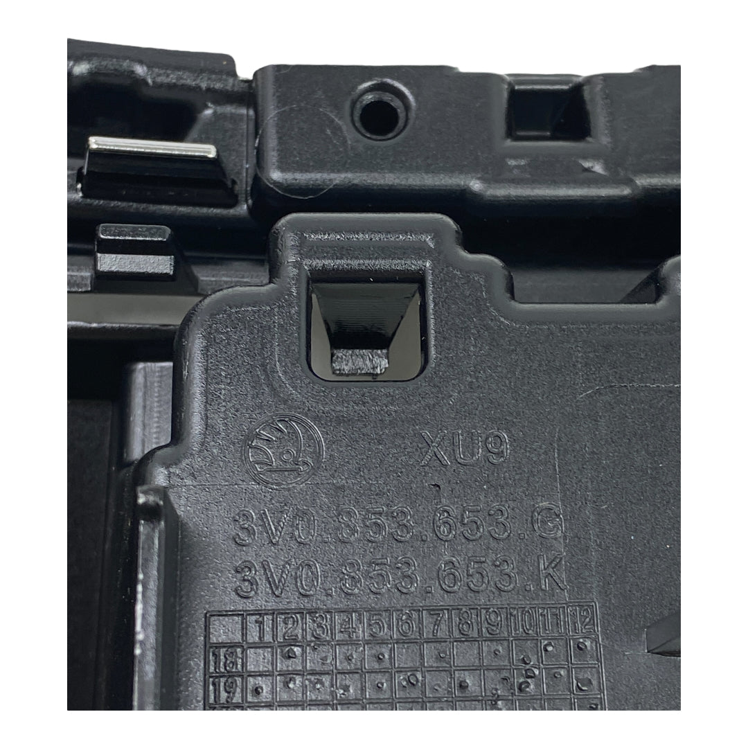 Pièce d'origine Calandre pour Skoda Superb III phase 2 3V0853653G