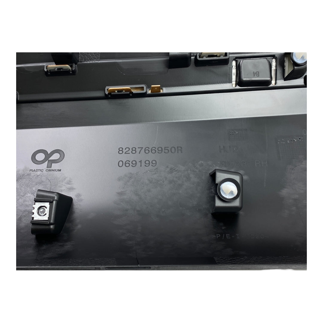 Pièce d'origine Baguette de porte arrière droite pour Renault Captur II 828766950R