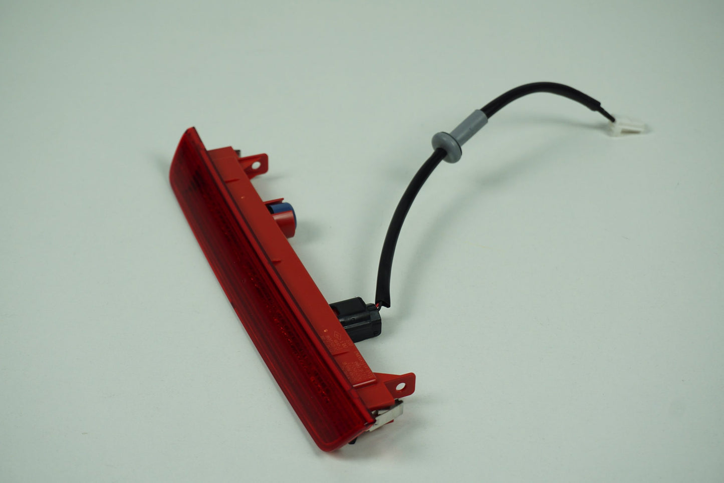 Pièce d'origine Troisième feu stop pour Renault Koleos II 265908663R