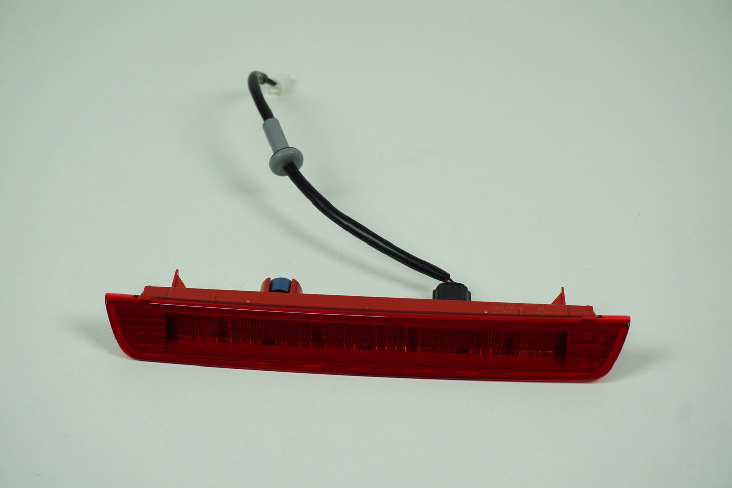 Pièce d'origine Troisième feu stop pour Renault Koleos II 265908663R