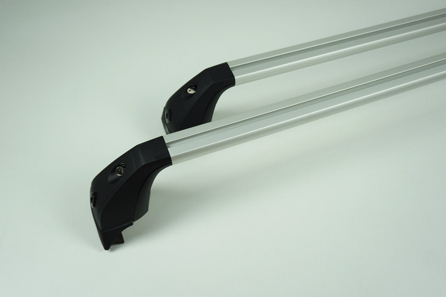 Pièce d'origine Jeu de rails de toit pour Renault Megane IV Grand Coupe 8201633736