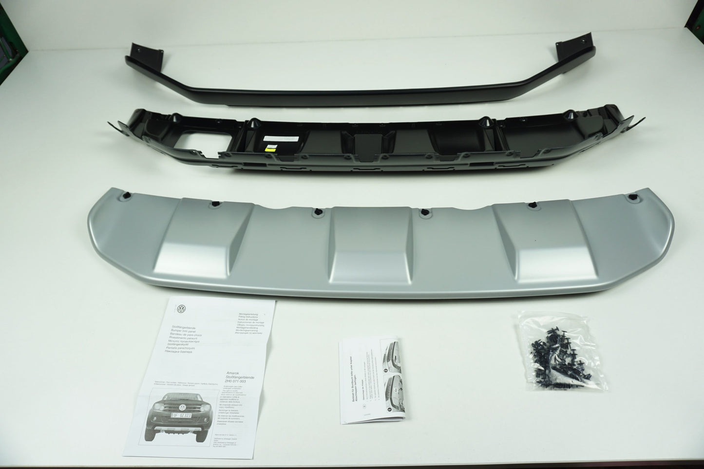 Pièce d'origine Cache de spoiler de pare-chocs pour Volkswagen Amarok 2H0071003