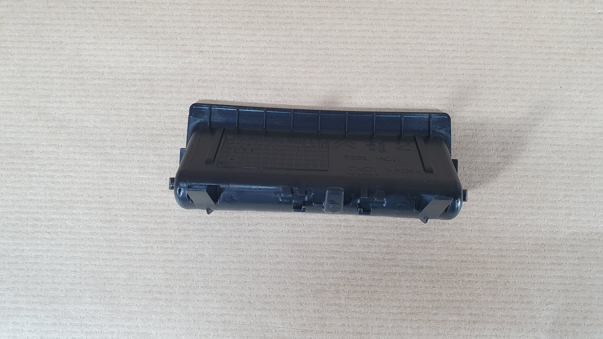Poignée de coffre pour Peugeot 207 — 8726.T4 — vue 2
