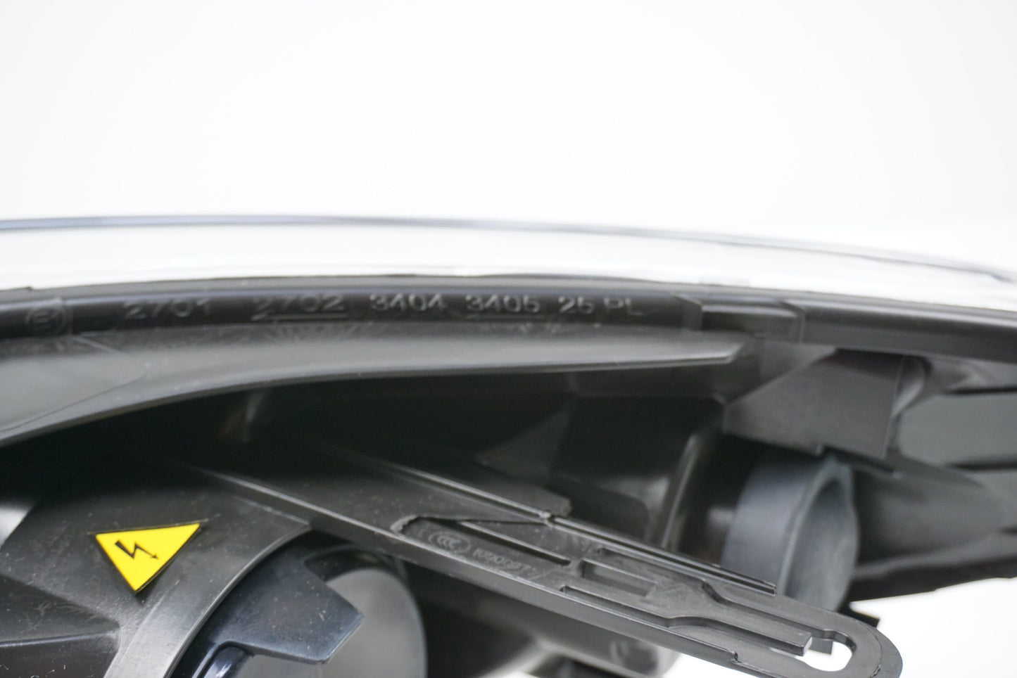 Pièce d'origine Phare xénon conduite à droite pour Renault Fluence 260103225R