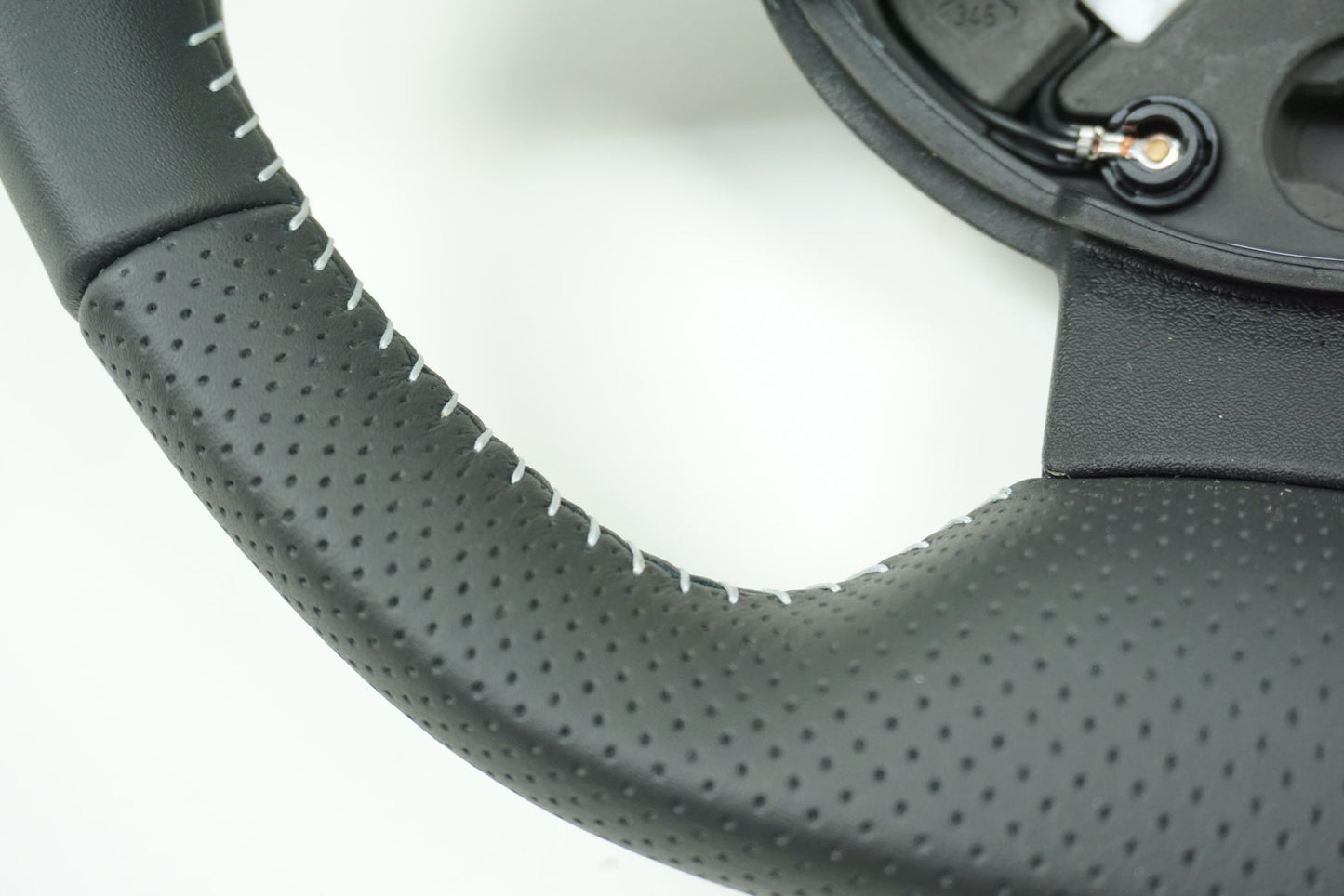 Pièce d'origine Volant pour Renault Twingo III 484008551R